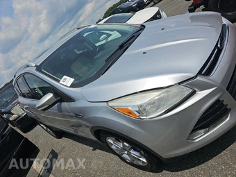 2014 Ford Escape Titanium – miniatura 3