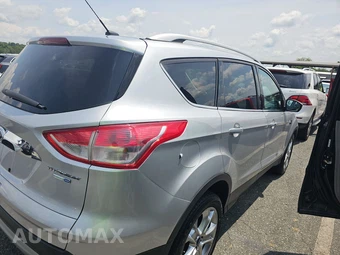 2014 Ford Escape Titanium – miniatura 4