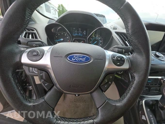 2014 Ford Escape Titanium – miniatura 10
