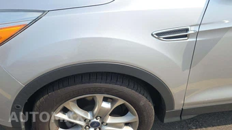 2014 Ford Escape Titanium – miniatura 24