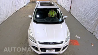 2014 Ford Escape Titanium – miniatura 2