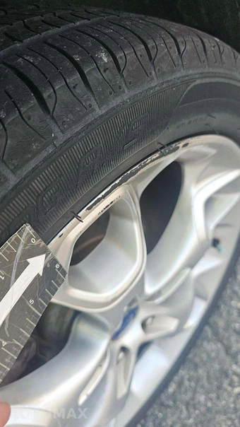 2014 Ford Escape Titanium – miniatura 25