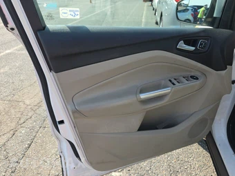 2014 Ford Escape Titanium – miniatura 9