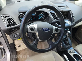 2014 Ford Escape Titanium – miniatura 10