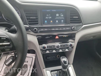 2014 Ford Escape Titanium – miniatura 11
