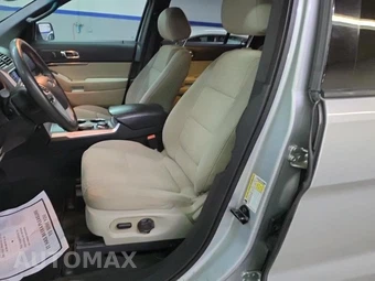 2014 Ford Explorer – miniatura 13