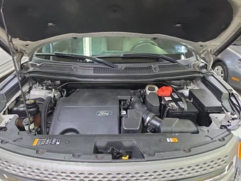 2014 Ford Explorer – miniatura 18