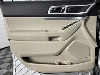 2014 Ford Explorer Limited - miniatura 42