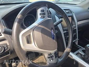 2014 Ford Explorer Sport - miniatura 16