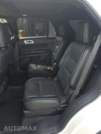 2014 Ford Explorer Sport – miniatura 13