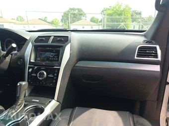 2014 Ford Explorer Sport – miniatura 20