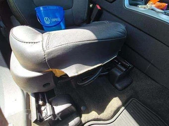 2014 Ford Explorer Sport - miniatura 36