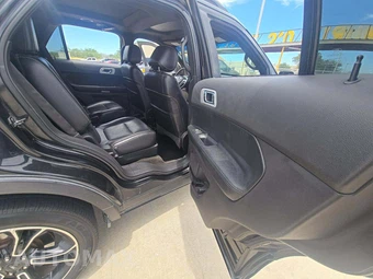 2014 Ford Explorer Sport – miniatura 17