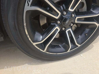 2014 Ford Explorer Sport – miniatura 32
