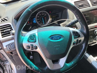 2014 Ford Explorer XLT – miniatura 10