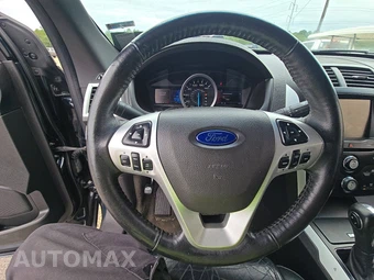 2014 Ford Explorer XLT – miniatura 10