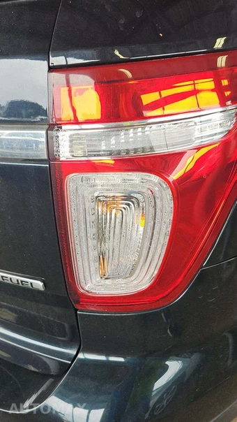 2014 Ford Explorer XLT – miniatura 25
