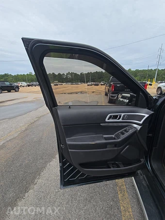 2014 Ford Explorer XLT – miniatura 9