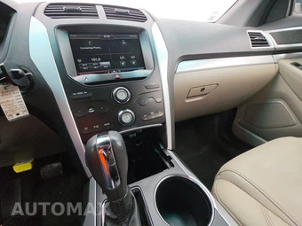 2014 Ford Explorer XLT - miniatura 11