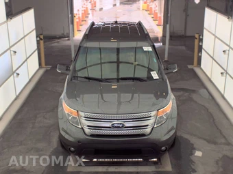 2014 Ford Explorer XLT - miniatura 2