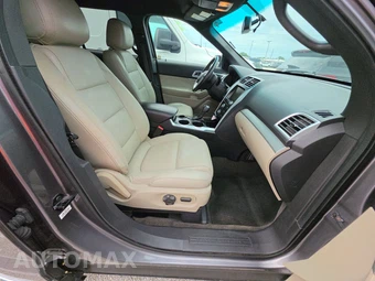 2014 Ford Explorer XLT - miniatura 8