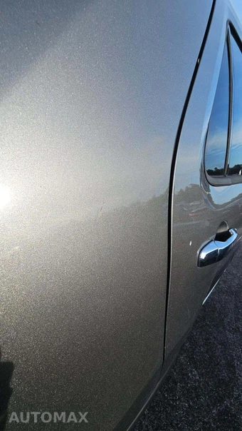 2014 Ford Explorer XLT – miniatura 35
