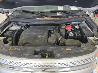 2014 Ford Explorer XLT – miniatura 15