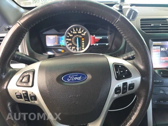 2014 Ford Explorer XLT – miniatura 10