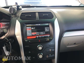 2014 Ford Explorer XLT – miniatura 11