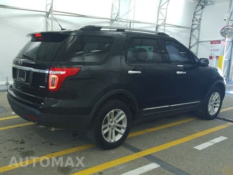 2014 Ford Explorer XLT – miniatura 4