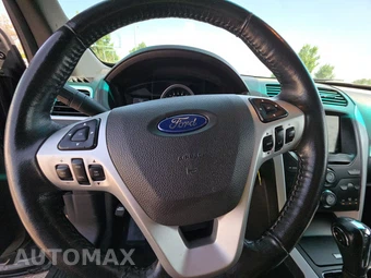 2014 Ford Explorer XLT – miniatura 10
