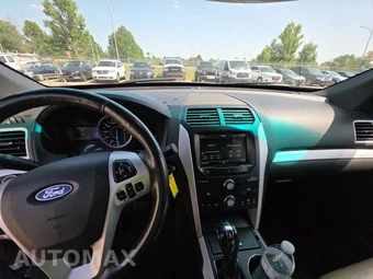 2014 Ford Explorer XLT – miniatura 11