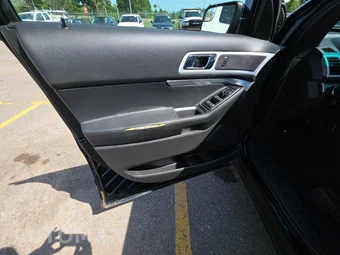 2014 Ford Explorer XLT – miniatura 9
