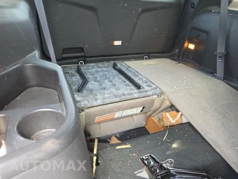 2014 Ford Explorer XLT - miniatura 14