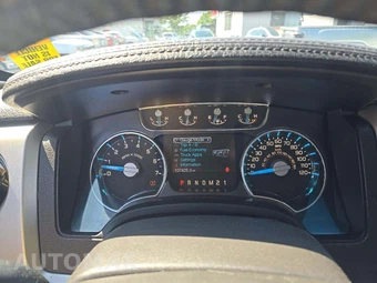 2014 Ford F-150 Lariat Crew Cab Short Bed - miniatura 9