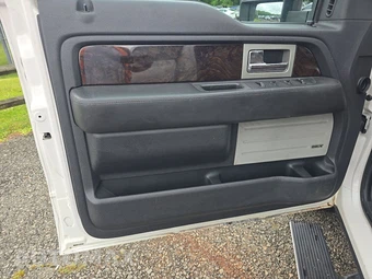 2014 Ford F-150 Platinum Crew Cab Short Bed - miniatura 9
