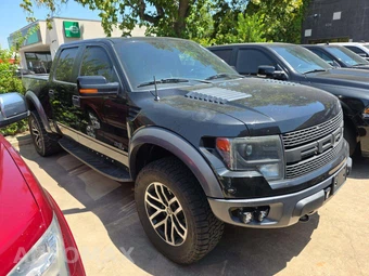 2014 Ford F-150 SVT Raptor Crew Cab Short Bed - miniatura 4