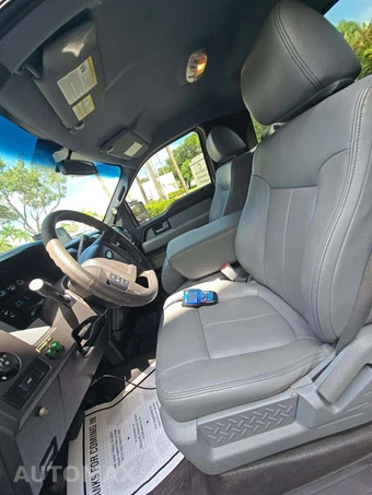 2014 Ford F-150 XL Regular Cab Medium Bed - miniatura 3