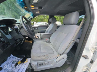 2014 Ford F-150 XLT Crew Cab Medium Bed – miniatura 3