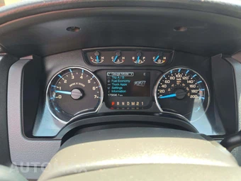 2014 Ford F-150 XLT Crew Cab Medium Bed - miniatura 9