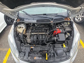 2014 Ford Fiesta S Sedan – miniatura 15