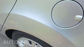 2014 Ford Fiesta S Sedan – miniatura 23