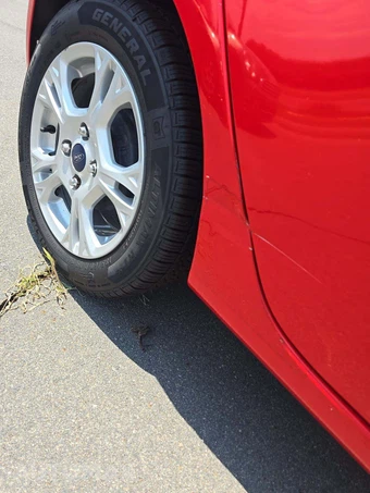 2014 Ford Fiesta SE Hatchback – miniatura 23