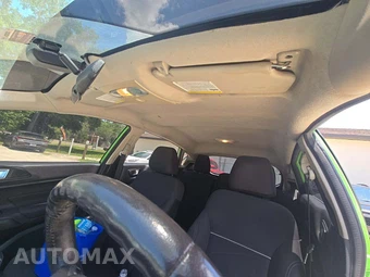 2014 Ford Fiesta SE Hatchback - miniatura 11