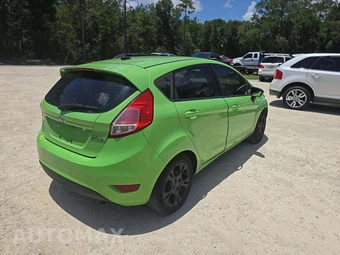 2014 Ford Fiesta SE Hatchback - miniatura 3