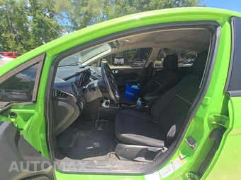 2014 Ford Fiesta SE Hatchback - miniatura 6