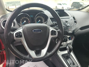 2014 Ford Fiesta SE Hatchback – miniatura 11