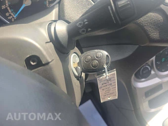 2014 Ford Fiesta SE Sedan – miniatura 8