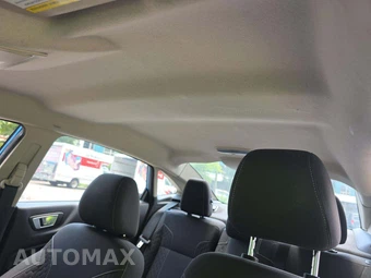 2014 Ford Fiesta SE Sedan - miniatura 11