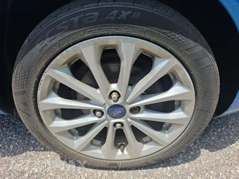 2014 Ford Fiesta SE Sedan - miniatura 26